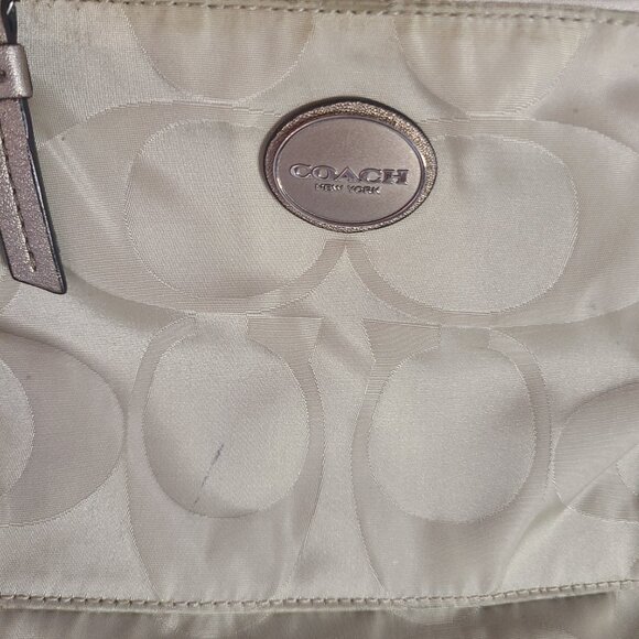 Coach Signature Getaway Nylon File Crossbody Shoulder Bag, potentially model F77 - Picture 6 of 6